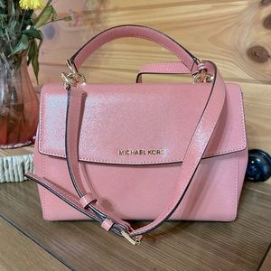 Michael Kors Crossbody Purse 💗